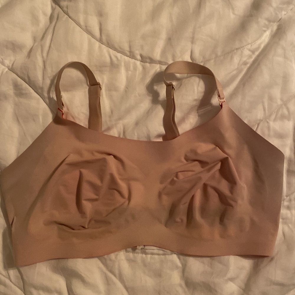 Knix Evolution Bra reversible wireless. Size 7 nude coral 36DD/E-38DD/E